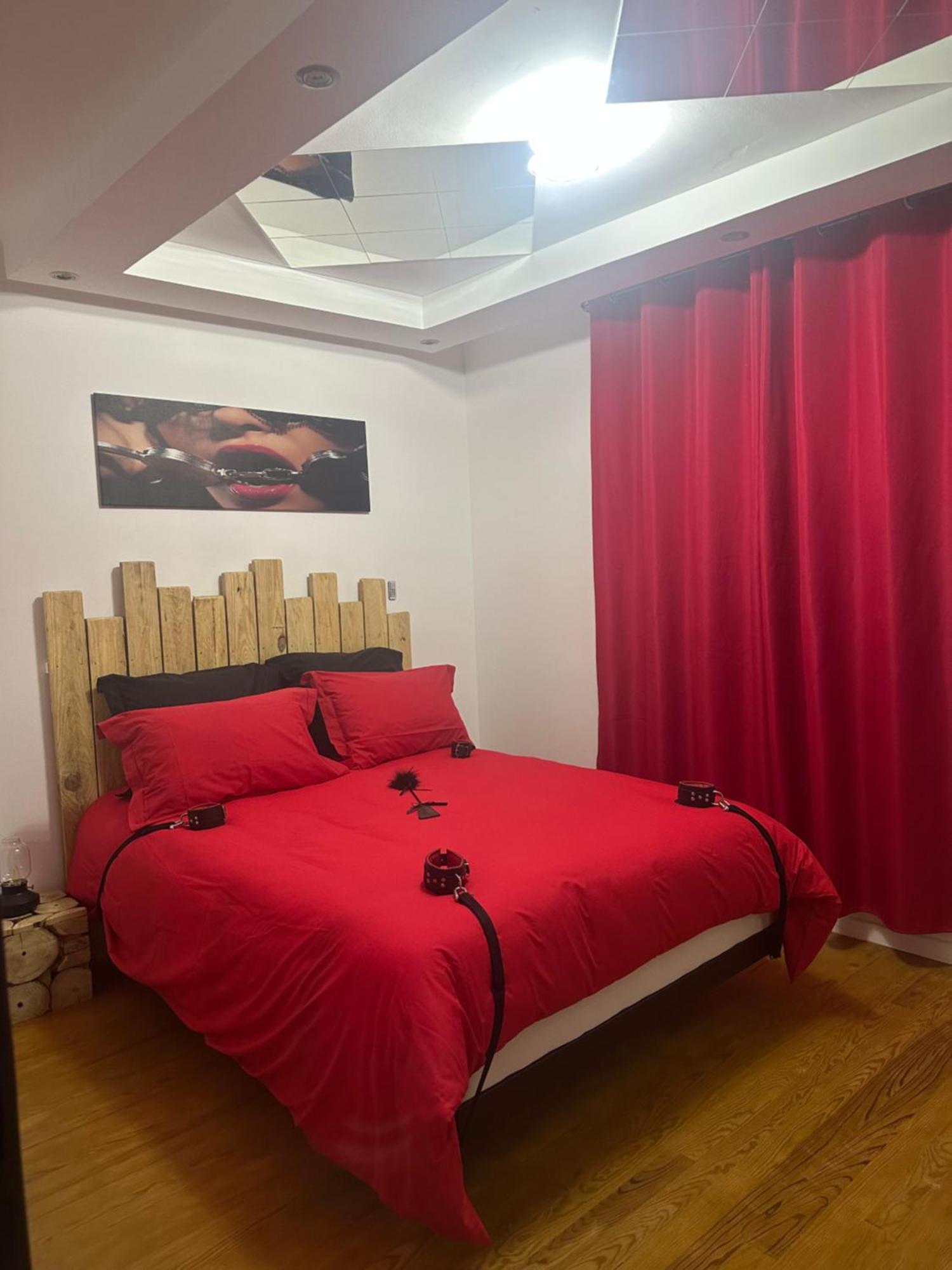La Maison Des Plaisirs Love Room Champigny  Exterior photo